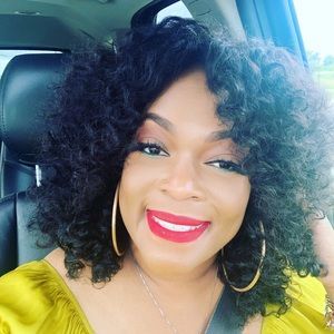 Meet your Posher, Rashida